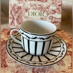 Dior teacup set White and Black Monsieur Dior